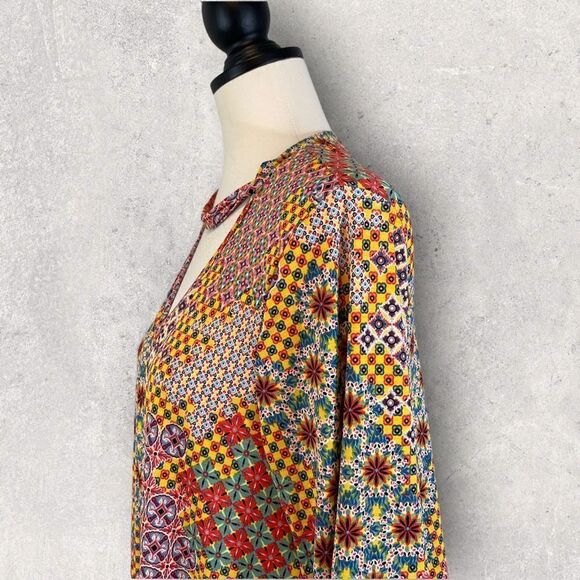 Annabelle Multicolor Blouse Keyhole Neck Bell Sleeve, Size L - Picture 4 of 10